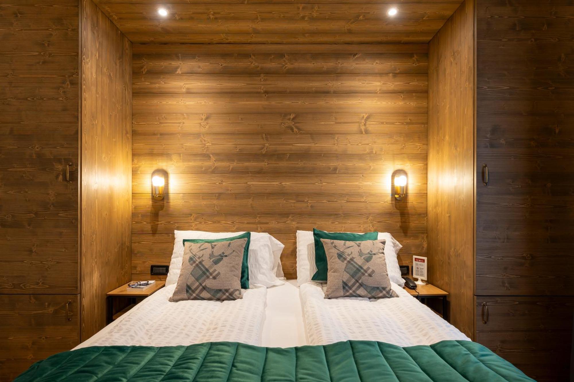 פולגרידה Hotel Derby מראה חיצוני תמונה