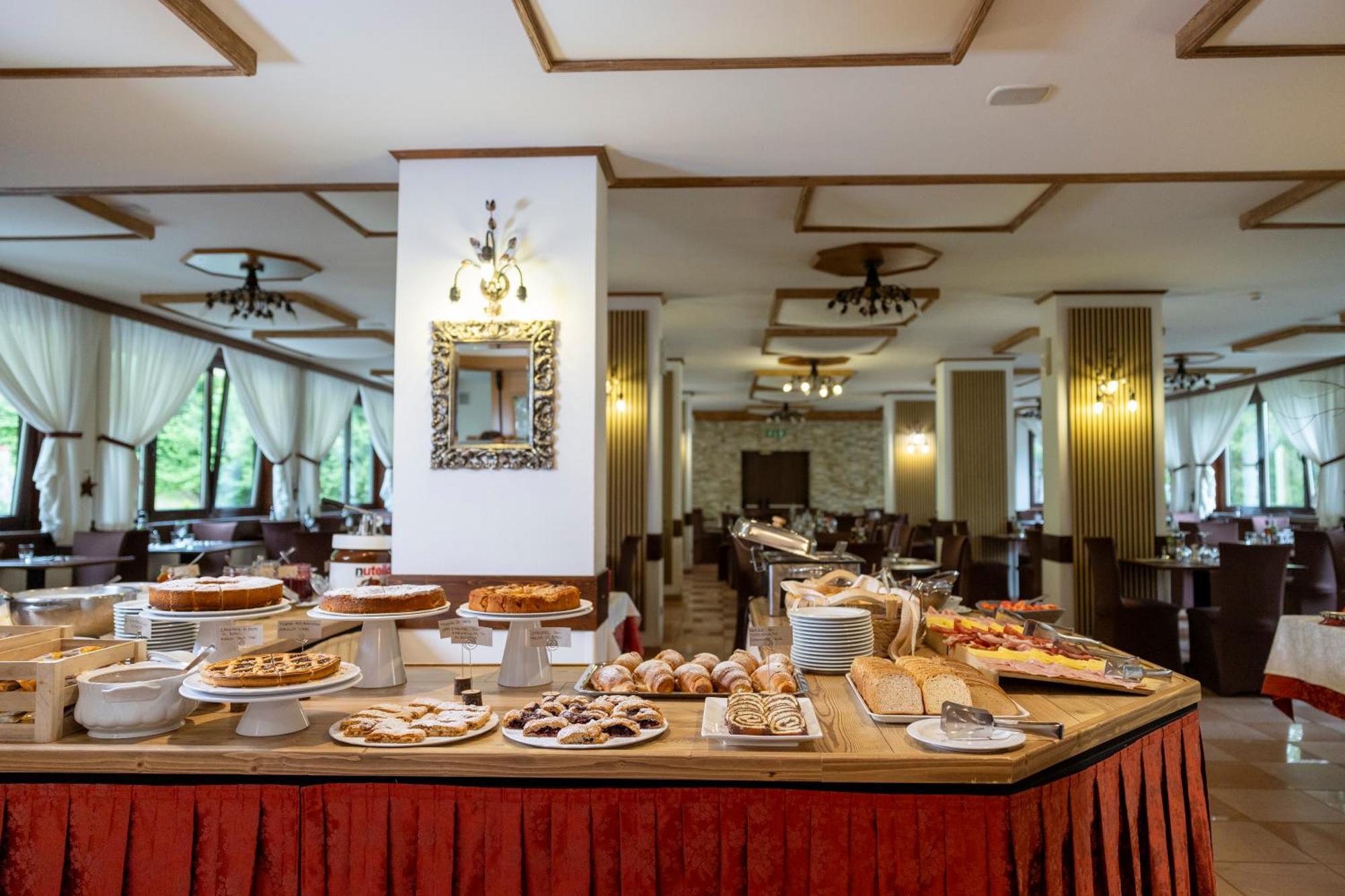 פולגרידה Hotel Derby מראה חיצוני תמונה
